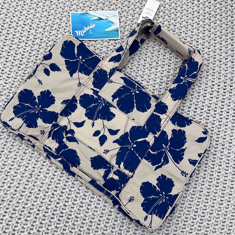 Aloha Collection• KEEP IT LIGHT WEEKENDER SALINA Tiny Stripe Navy - Picture 7 of 12